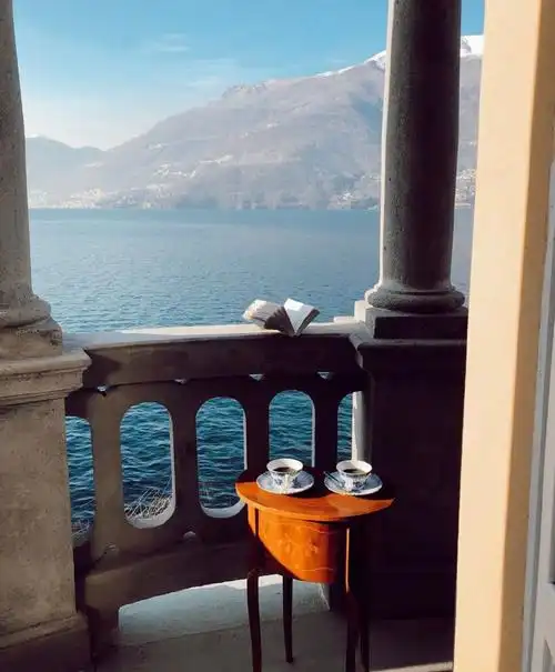 窗边的美好ins:sofikulin