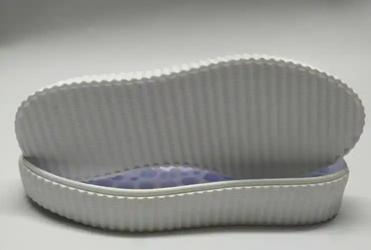 2016新版小白鞋新一代网络流行厚底聚氨酯女鞋底超轻pu鞋底