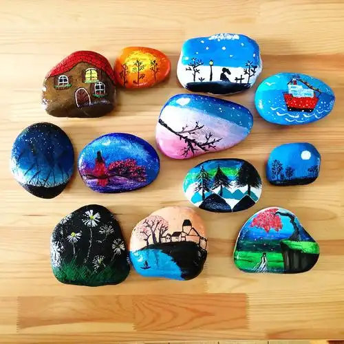 "提升绘画技能 促进专业成长"——三要镇中心幼儿园教师石头创意画