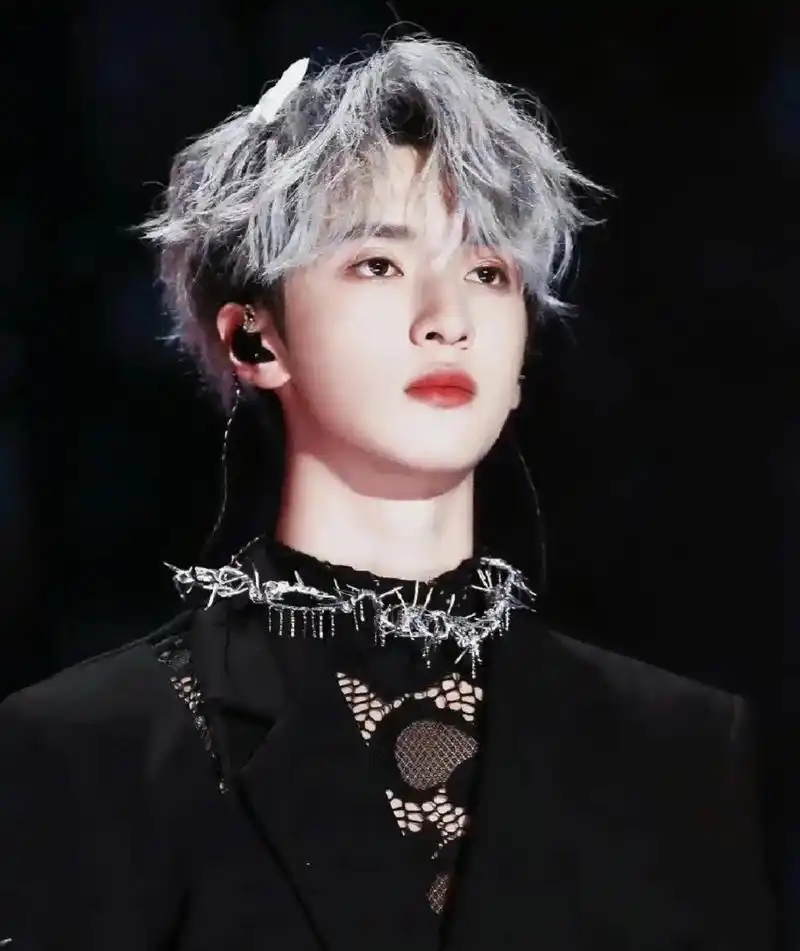 严浩翔壁纸#严浩翔#壁纸 - 抖音