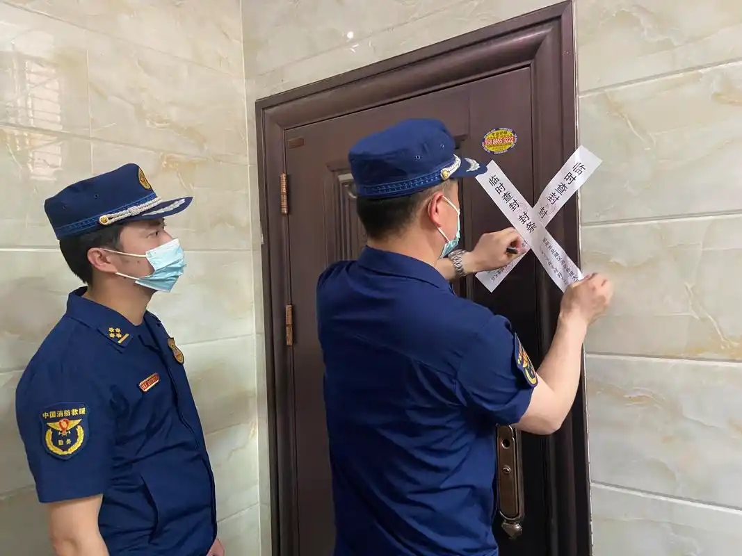 北湖依法查封两家违规培训机构