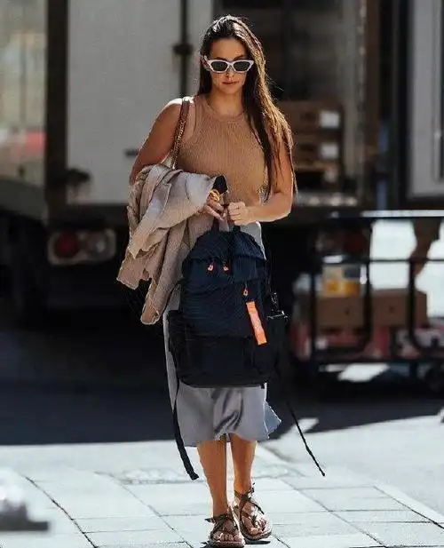 欧美街头素人穿搭街拍