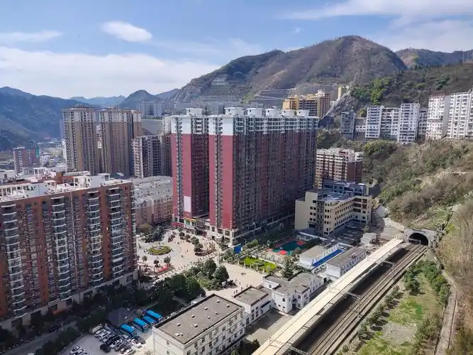 山城一角——白河县狮子山城