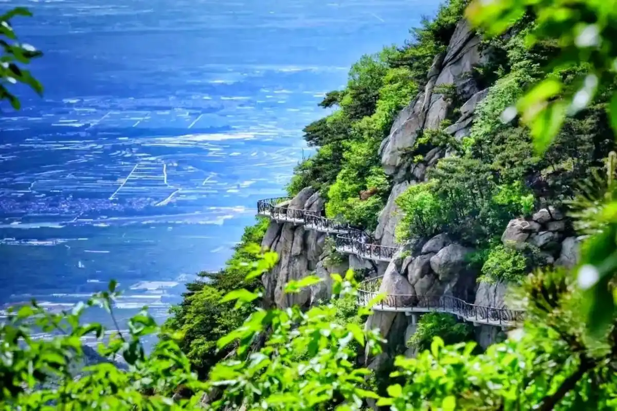 无夜爬  不青春,沂蒙山龟蒙景区欢迎您.重磅!蒙山夜爬正式开 - 抖音