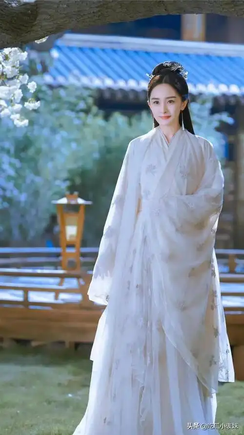 杨幂古风系列宛如画中的仙子美艳动人