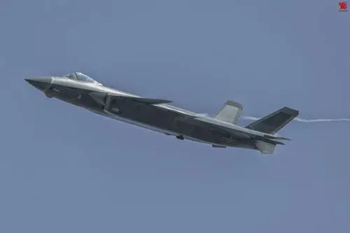 中国国产五代机全球第二个服役