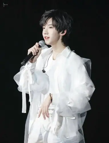 时代少年团月光还是少年的月光九州一色还是李白的霜贺峻霖篇