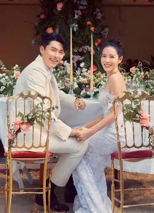 孙艺珍与玄彬庆祝结婚两周年晒出优雅婚纱照透露甜蜜的现状