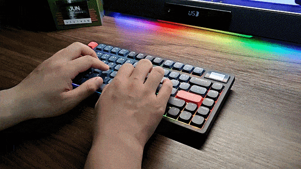 不到三百元的键盘,三模,矮轴,gasket