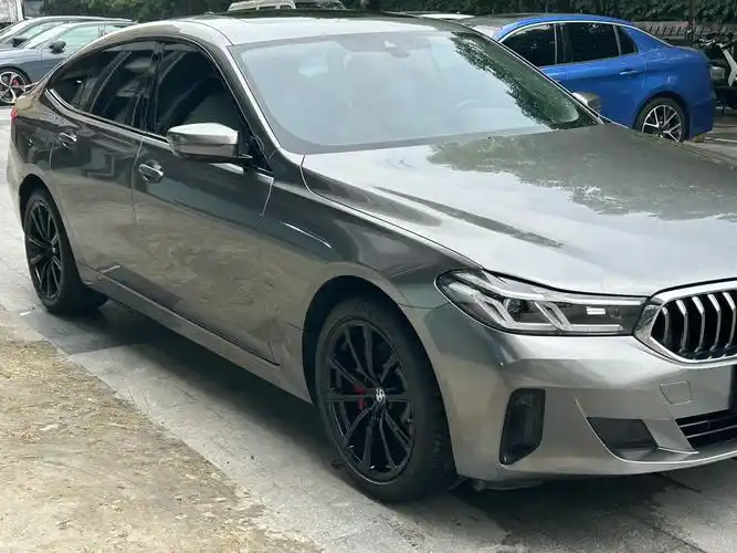 宝马gt630液态金属银改色威固窗膜