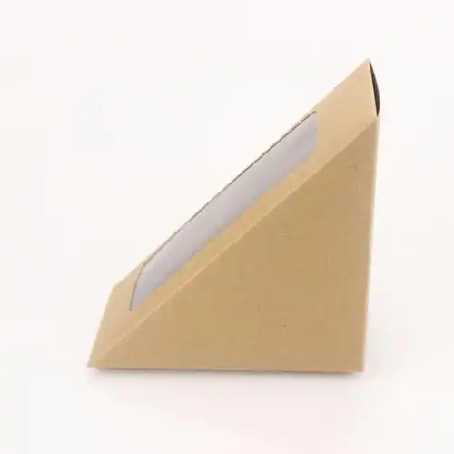 带窗框三明治的三角形牛皮纸盒
