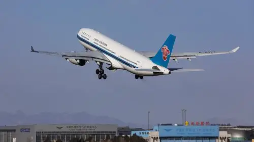 起飞——南航a330-200
