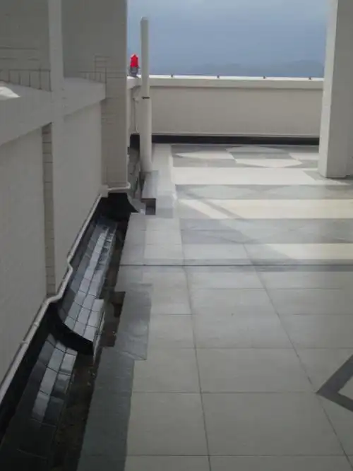 屋面泛水美观2.jpg