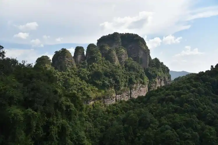 梅州平远五指石