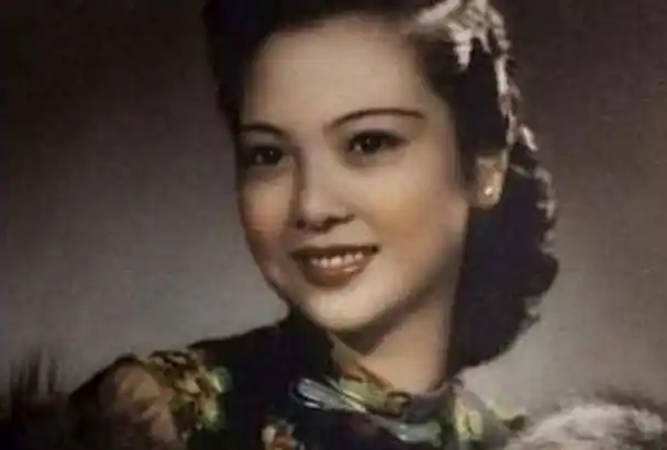 盛爱颐:一通电话请动宋子文办事,晚年却落魄凄凉,化粪池旁独居