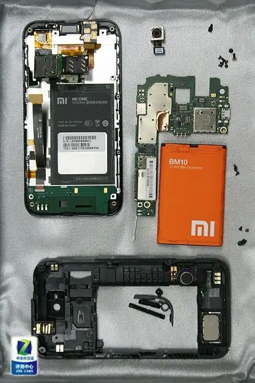 从内到外的实惠 小米手机拆解全程记录