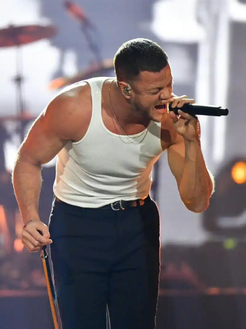 梦龙乐队imagine dragons超级碗预热音乐节现场超清美图曝光~可惜没