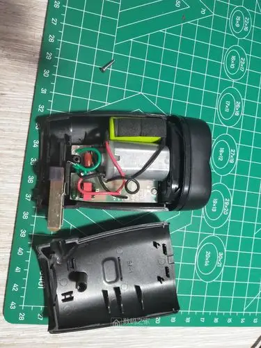 拆解飞科旗下博锐剃须刀poreeps185