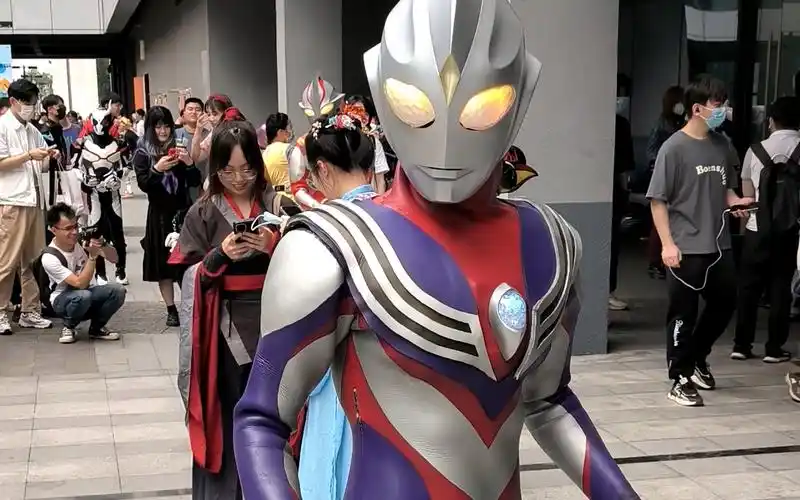 来了漫展才知道这个角色的魅力有多大-迪迦奥特曼