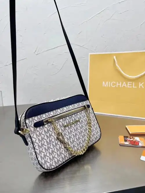 mk相机包 万年不过时 超级美 尺寸 23 16cm#mk包包