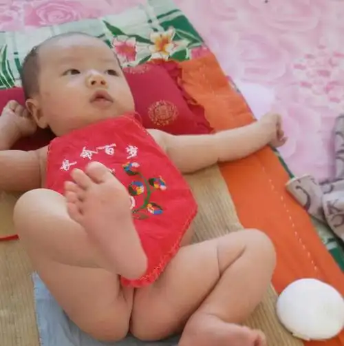 宝宝小阴唇粘连怎么办?