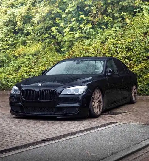 气压减震器李洋分享宝马f02老款7系改装airbft气动避震品牌效果好吗