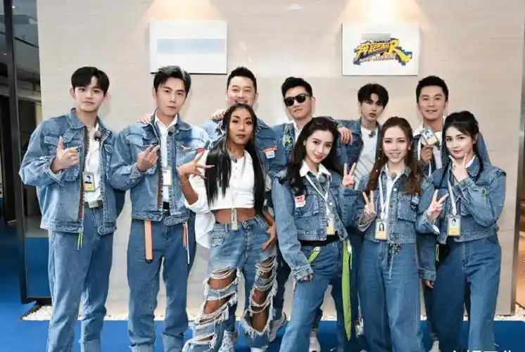 《奔跑吧9》新路透:全员cos古装人物,蔡徐坤还帅到热搜榜上_造型_杨颖