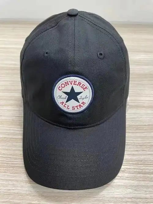 匡威经典款刺绣鸭舌帽休闲太阳帽家里帽子太多了这个开封没用过吊牌