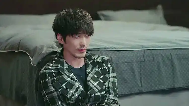 电视剧蓬莱间#黑起@白宇white 突然对杨戬@季肖冰.