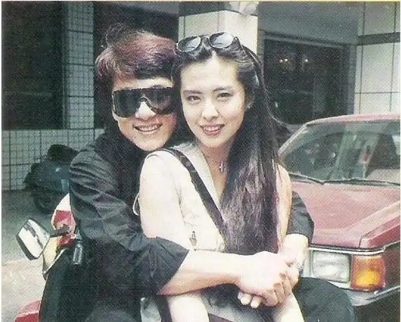 女神,当时也是非常迷人,不过如今也已经结婚生子了,老公也是一个富豪