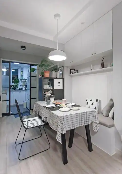 尤其适合于追求小资情调,不甘于常规设计的家庭