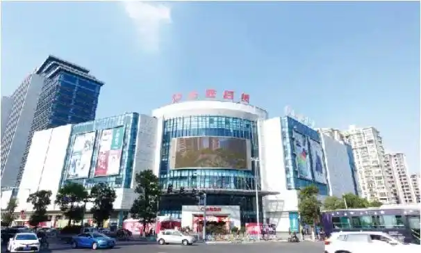 纯新盘就在新一城商圈展厅即将建成