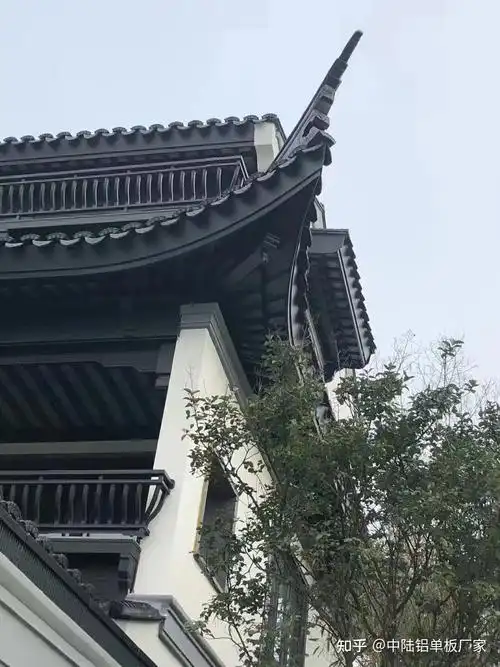 古代瓦檐到故宫屋檐,再到铝单板屋檐,哪一种美你更喜欢