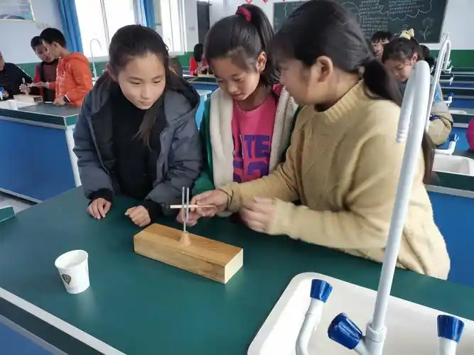 "声音的传播"科学实验课纪实——三屯庄联办小学