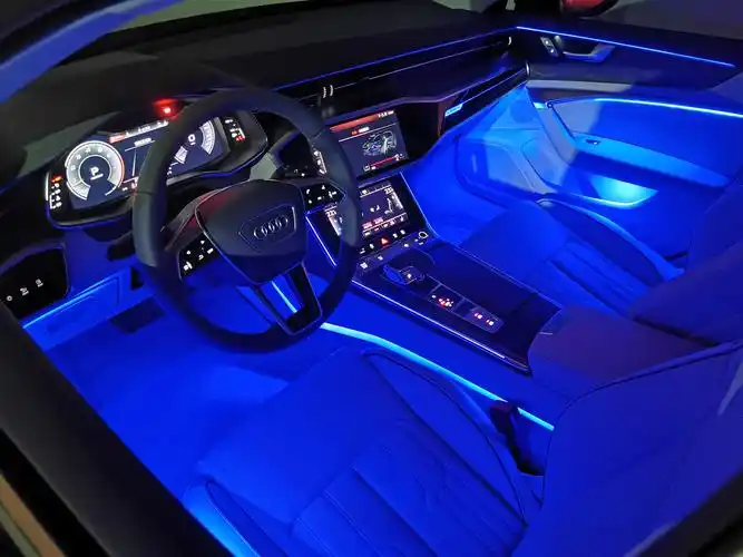 全新一代一汽奥迪a6l内饰氛围灯真的酷炫!
