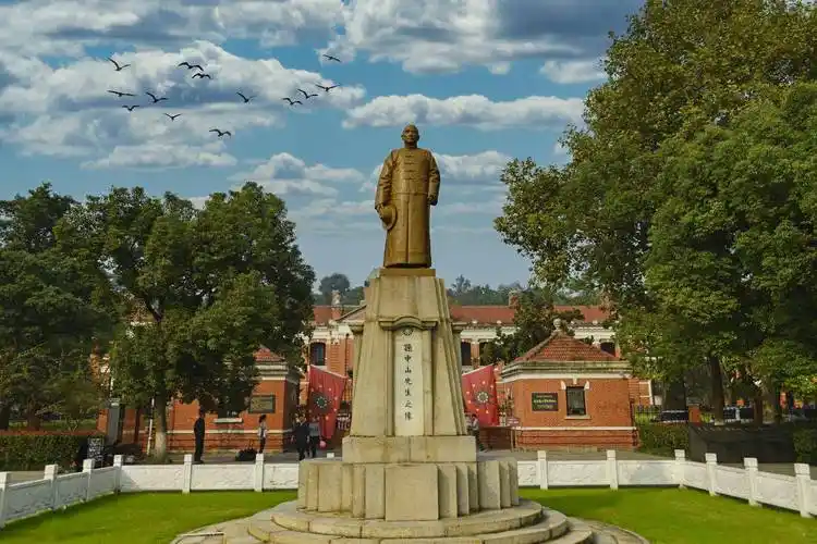 纪念碑,庚子革命先烈墓,孙中山铜像,首义广场,起义门,辛亥首义发难处