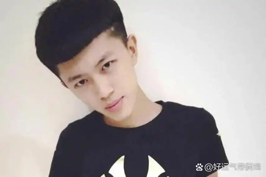 网红牌牌琦和小伊伊夫妇财力惊人 牌牌琦和小伊伊