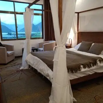 星宿湖景酒店(八宿然乌湖分店)地址-地图公交地铁-住宿汇