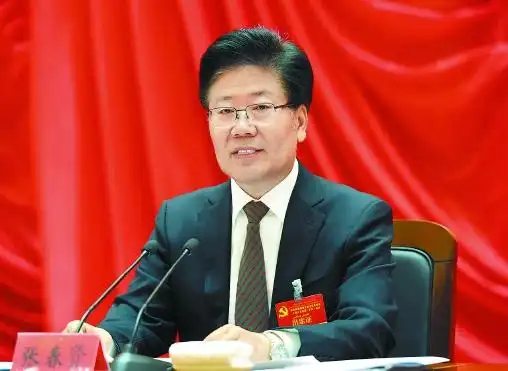 维吾尔自治区党委八届八次全委扩大会议在乌鲁木齐举行张春贤作讲话