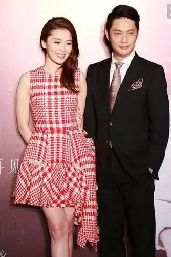 她因胖自卑下嫁十八线老公,老公却在火了闹离婚,网友:嫁演员风险太大!