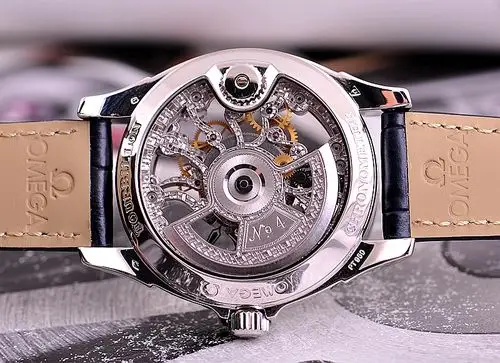 欣赏-pt950铂金 omega 欧米茄 中置镂空陀飞轮 5945.30.