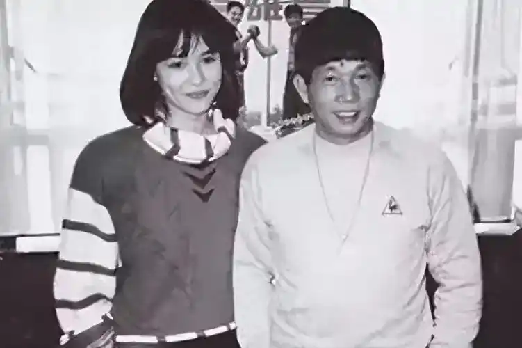 回顾翁静晶声讨成龙偷情致上司坠亡将双面尼姑拉下马