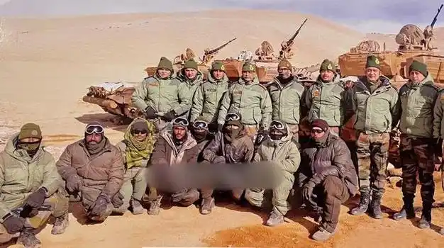 中印对峙照片曝光,印军出动几十辆t90|美军|苏杰生|军士兵|装甲部队