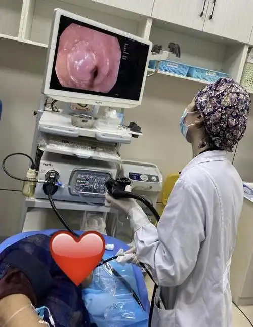 枣核卡喉咙西安市第五医院消化内镜科成功化解危机
