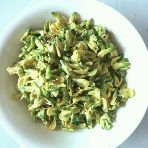 槐花炒鸡蛋怎么做_槐花炒鸡蛋的做法_豆果美食