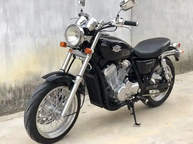 1996年本田vrx400复古街车大排量摩托车
