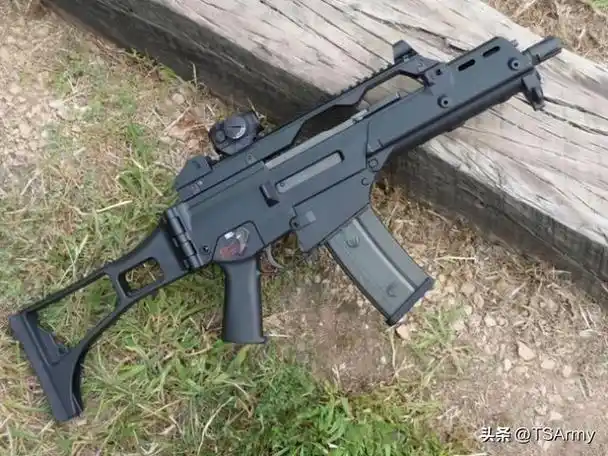 英国警察在街边执行巡逻任务时,经常选用g36步枪和mp5冲锋枪这两种