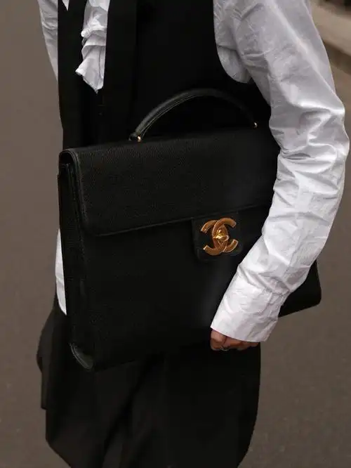 每日穿搭  #中古包vintage  #chanel公文包  #香奈儿中古  ##chalel