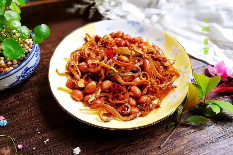 花生丁香鱼的做法