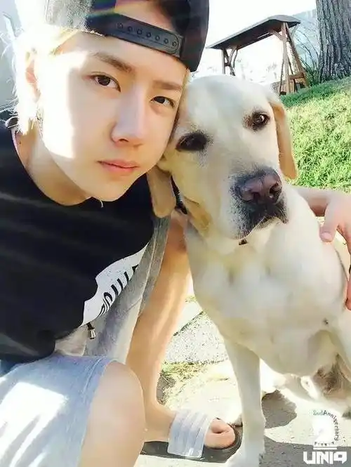 王一博以前居然长这样!内有大量王一博早期照片!_几张_街舞_鼻子